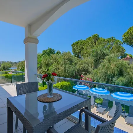 Villa Calis 2