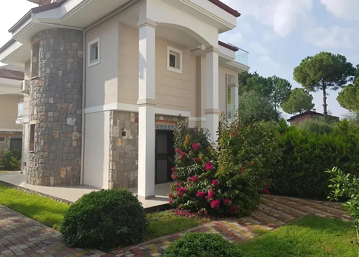 Calis 2 Villa