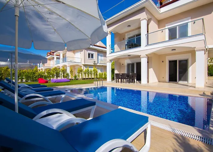 Villa Calis 2 *