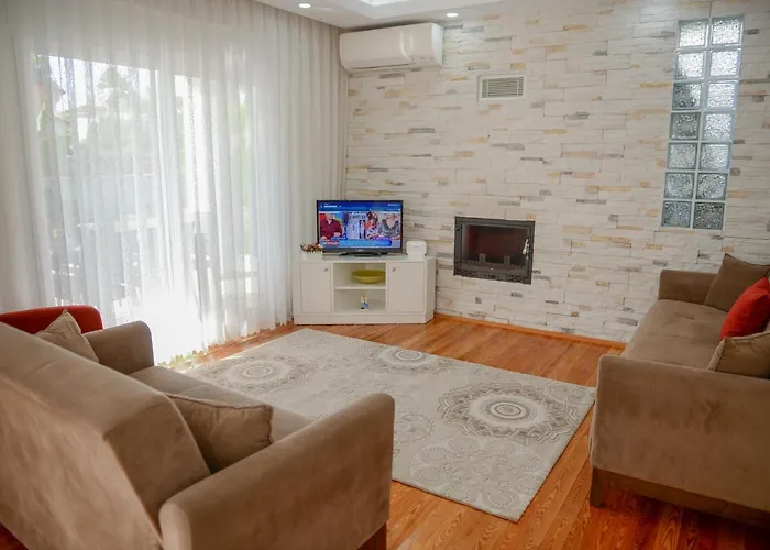 Calis 2 Villa