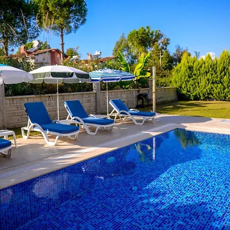 Villa Calis 2 *