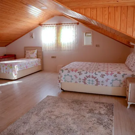 Villa Calis 2