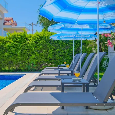Villa Calis 2 *